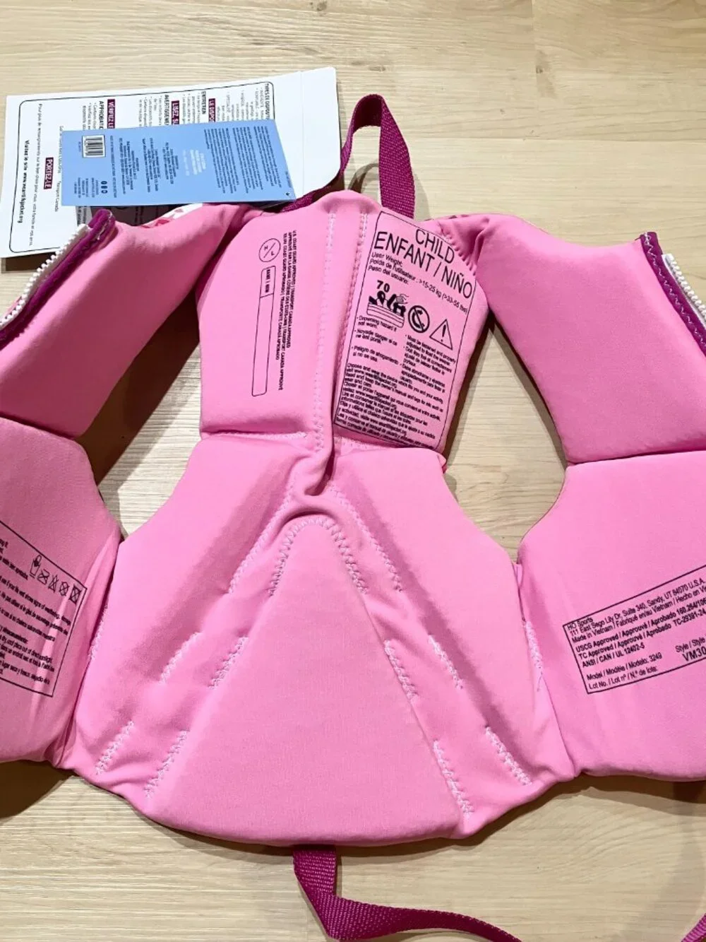 NWT Hyperlite Child Life Vest